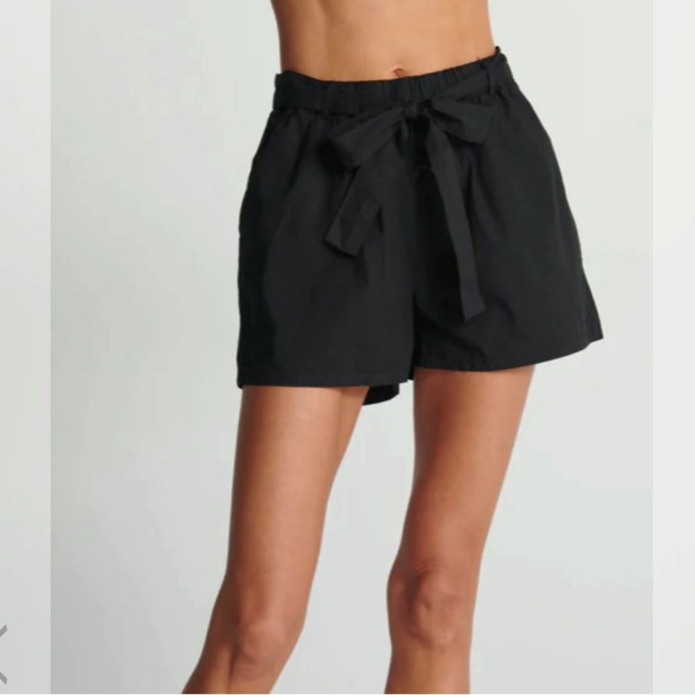 Sundays Ozeta Black Paperbag Waist Belted Shorts Size S NWT Relaxed Fit